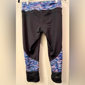 Tekgear capri leggings-Small